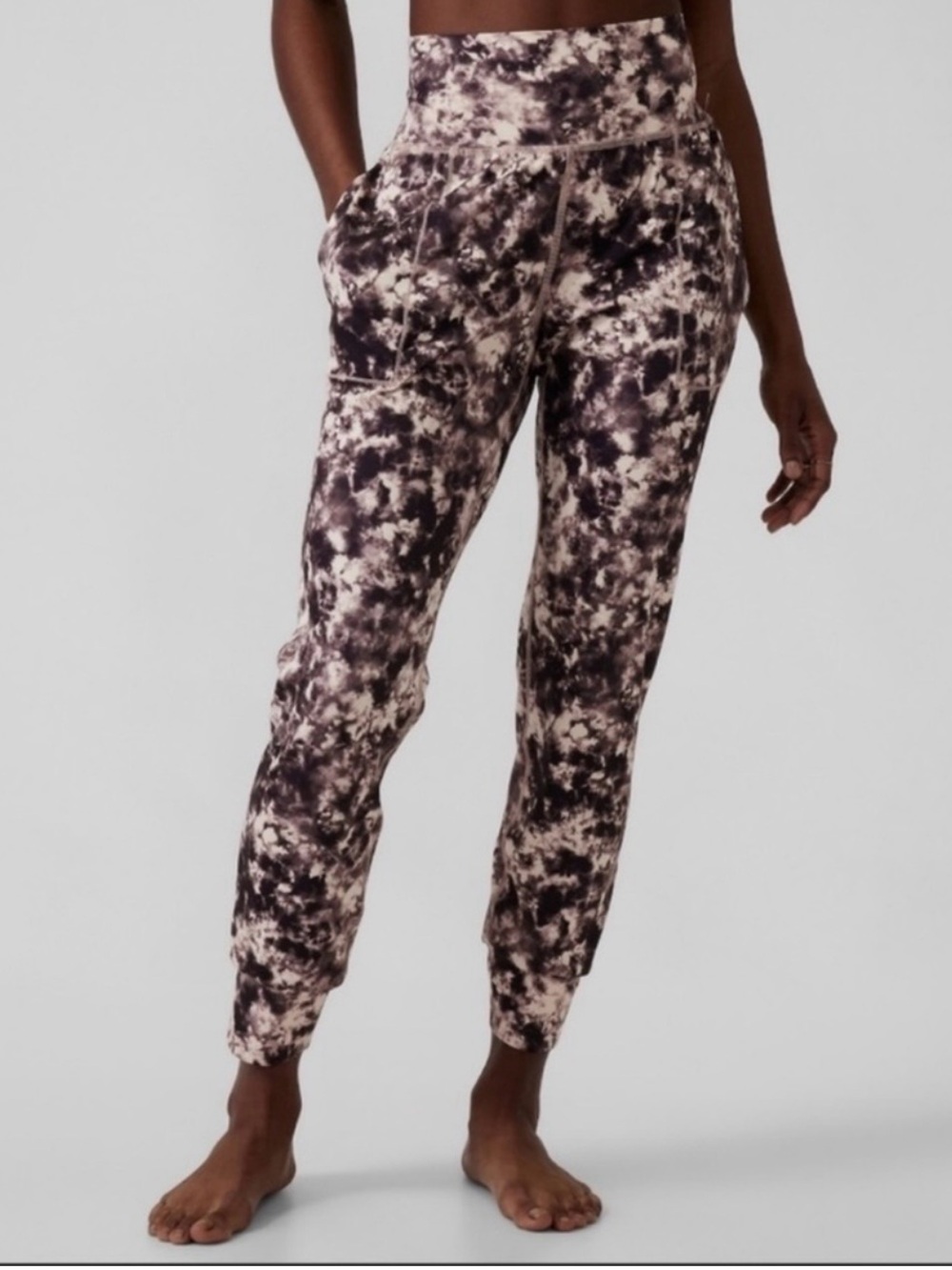 EUC Athleta Salutation Tie-Dye Joggers-Black, Brown & Creamy-White-sz Small